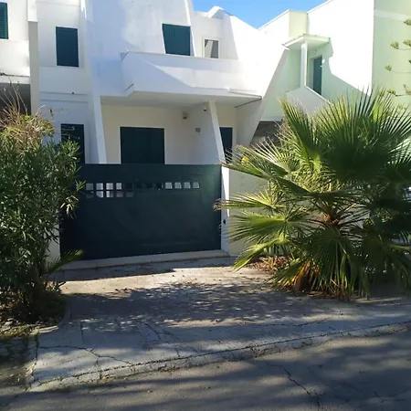 Baia 10 Apartment *