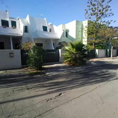 アパート Baia 10 *